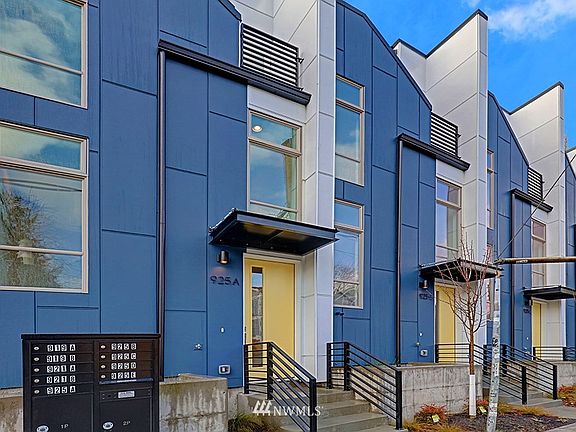2nd image of 919 A 10th Avenue E