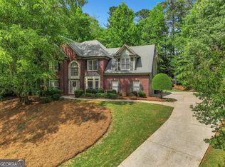 2015 Barrett Dr, Cumming, GA 30040