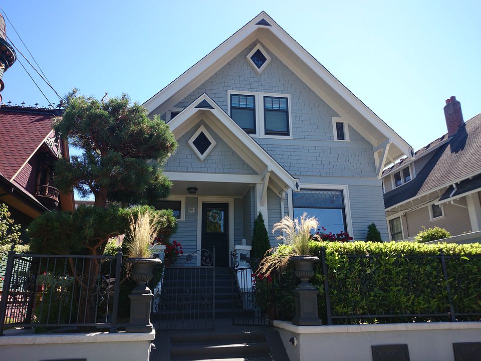 1st image of 2014 Nob Hill Ave N