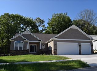 6646 Hidden Woods Trl, Mayfield Heights, OH 44124