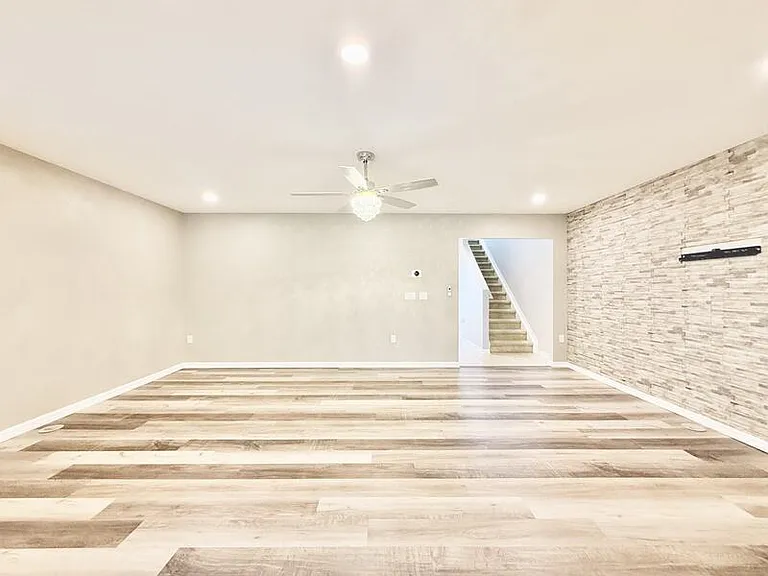 3824 Exeter Ln #1 — Photo 19