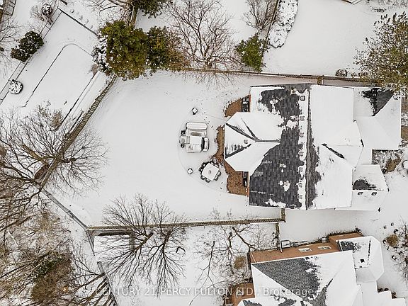 5th image of 581 Carlton Rd