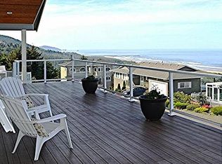 412 Crest Ter, Rockaway Beach, OR