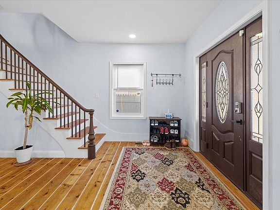 4th image of 24 Summer St