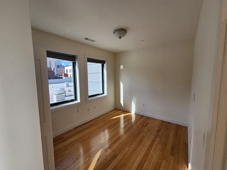 7 Miner St #4 — Photo 7