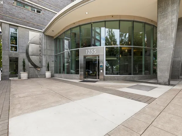 1255 NW 9th Ave, Portland, OR 97209