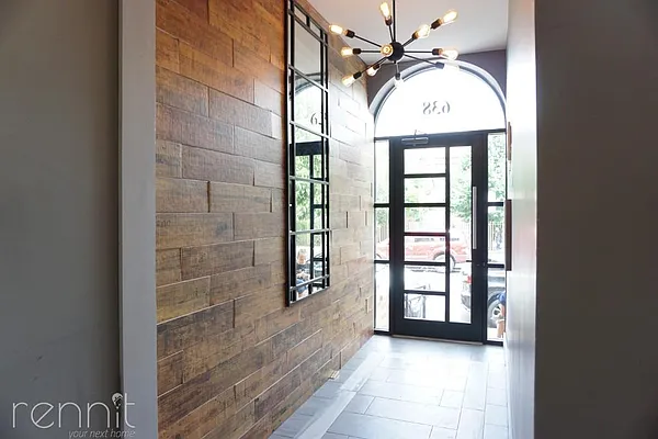 Rented by Rennit Inc. | media 60