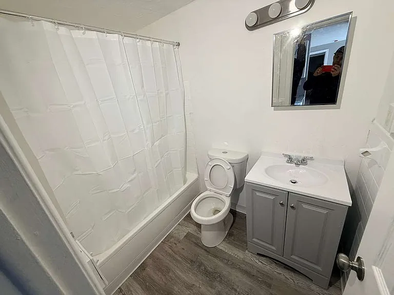 13420 Euclid Ave — Photo 26