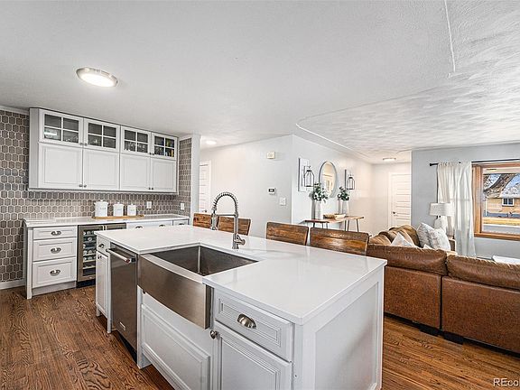 2nd image of 741 S 6th Avenue