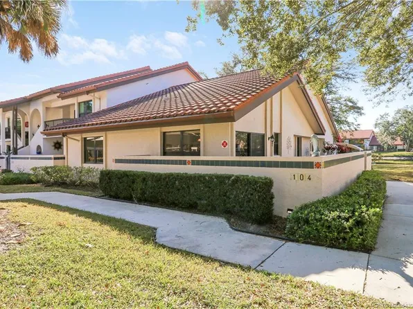 6030 SE Martinique Dr APT 104, Stuart, FL 34997