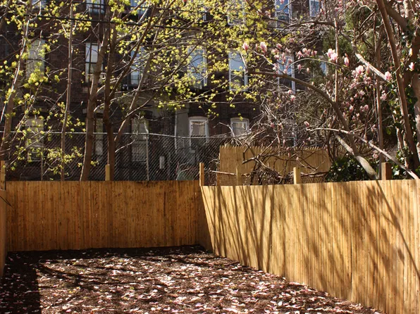 464 Greene Avenue image 2 of 11