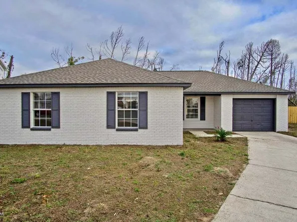 124 Abigail Ln, Panama City, FL 32404