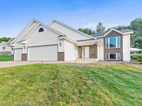 1011 Eulaine Cir, Hammond, WI 54015