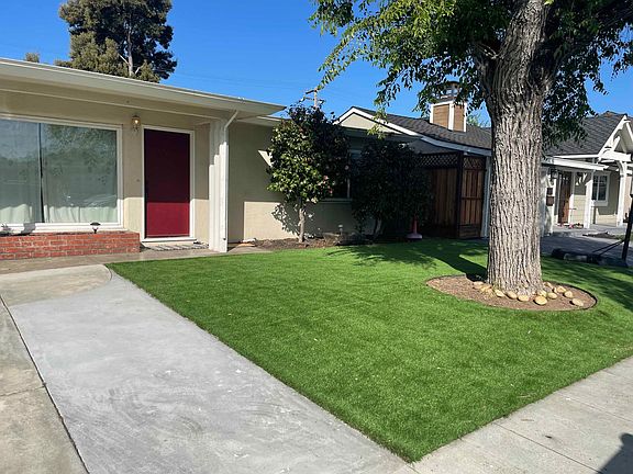 2nd image of 3806 Casanova Dr