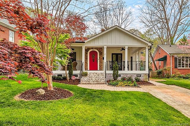 1st image of 2211 Laburnum Ave