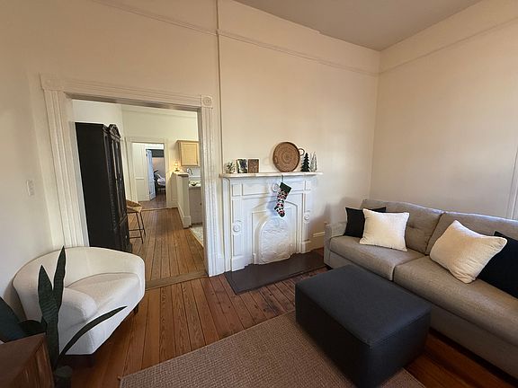 4th image of 605 Harrison St #A