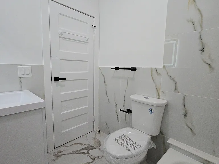 23-25 Columbia Ave #3 — Photo 4