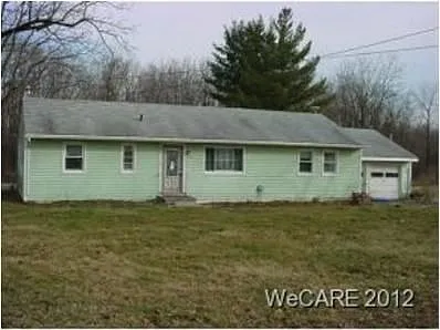 1037 Fulton Rd photo 1