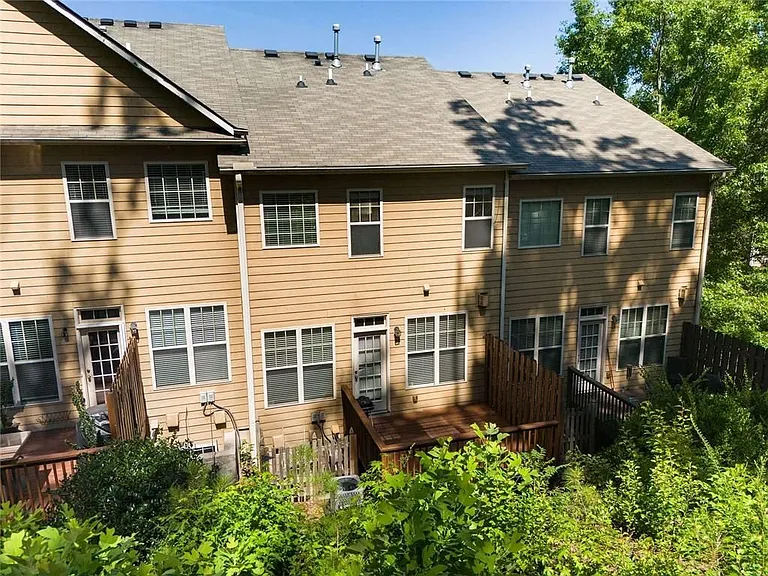 1798 Oakbrook Ln NW #8 — Photo 36