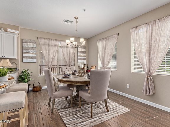5th image of 240 W JUNIPER Avenue #1225