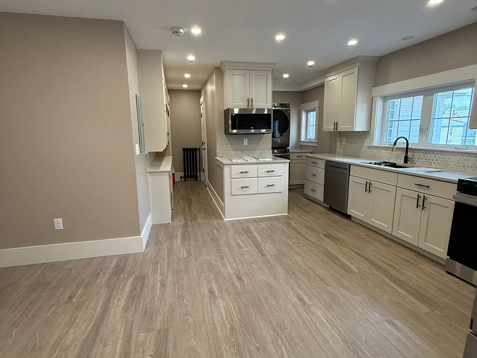 1 bed, 1000 sqft, $2,250 — Photo 4