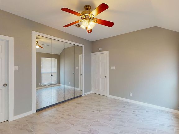 4th image of 2604 Bluejay Dr