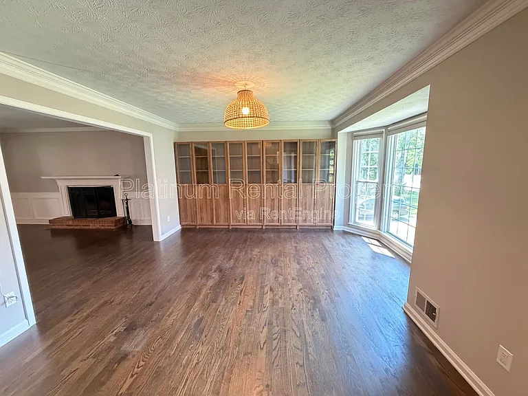 467 Lees Trce SW — Photo 5