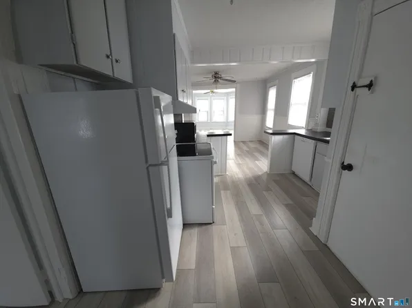 303 Newtown Ave, Norwalk, CT 06851