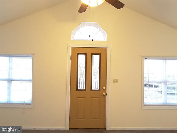 5th image of 199 Wakefield Dr