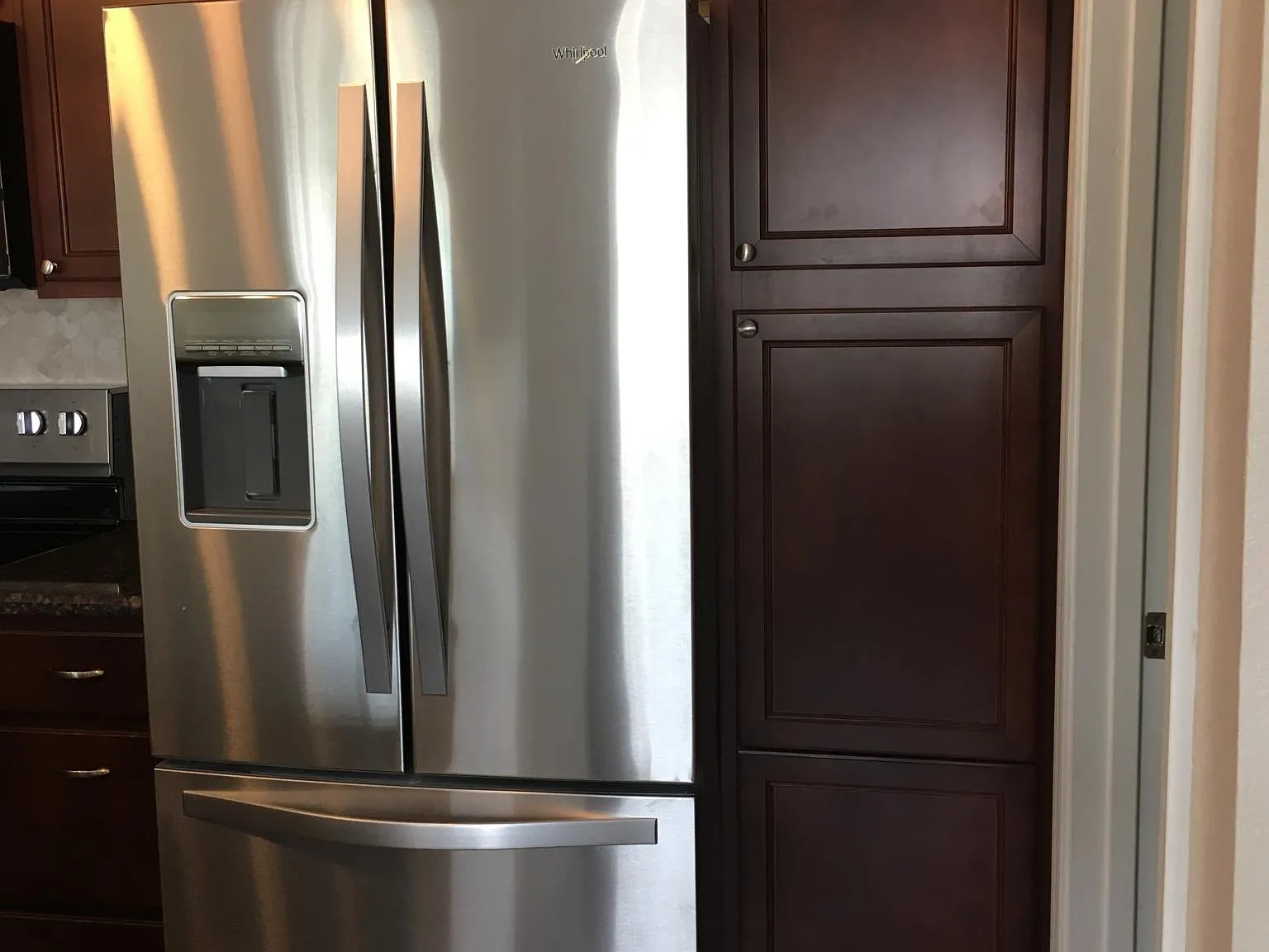 2 bed, 1056 sqft, $2,300 — Photo 3