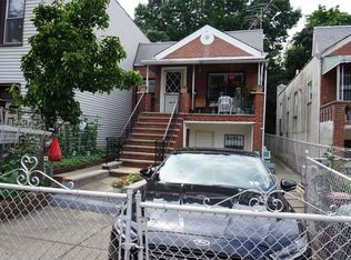 48-14 39th Ave, Sunnyside, NY 11104