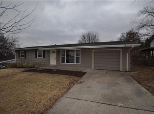 1515 Boone Dr, Saint Charles, MO 63303