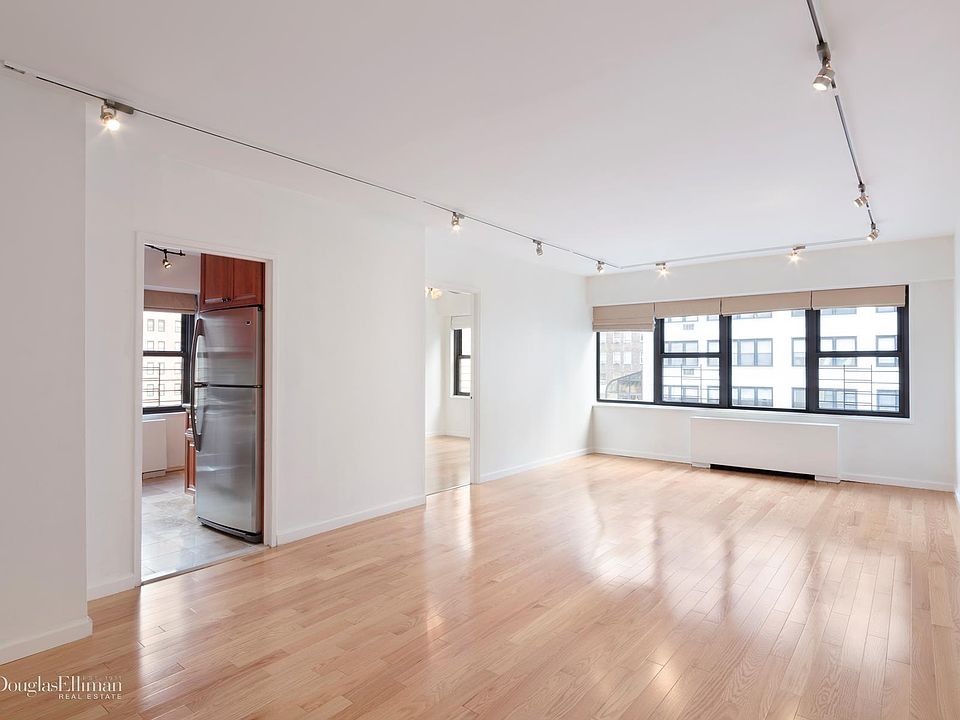 1st image of 560 3rd Ave #10D