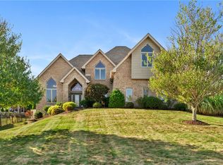 339 Kathy Dr, Rostraver Township, PA 15012