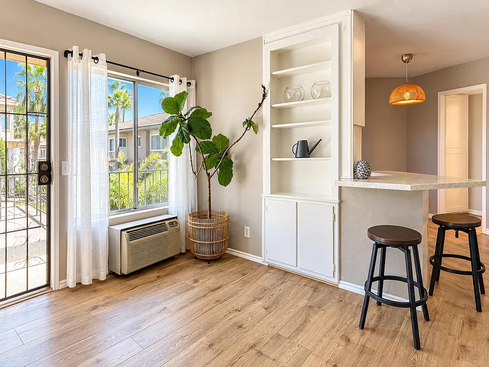 4424 Utah St #9