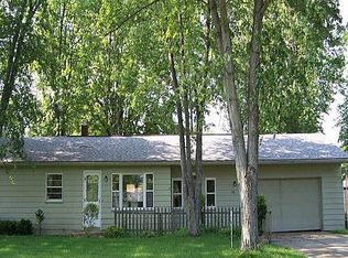 26 Mistletoe Rd, Niles, OH 44446