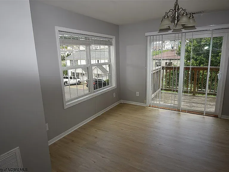 869 Tremont St — Photo 3