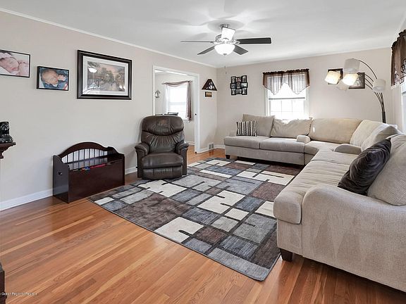4th image of 35 Laurelhurst Dr