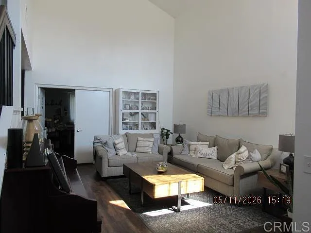 1091 Red Maple Dr — Photo 2