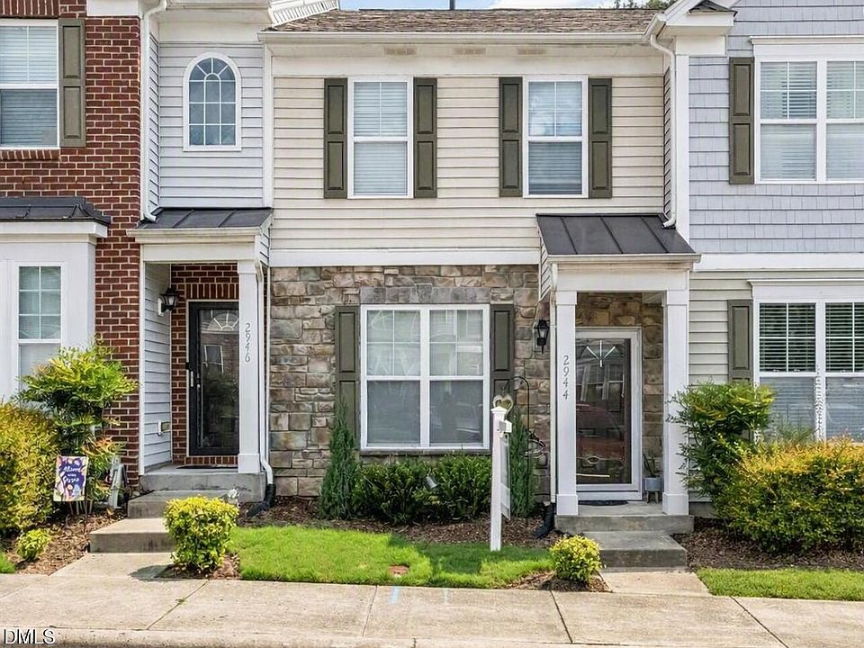 1st image of 2944 Casona Way