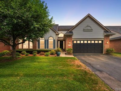 1735 Treyborne Cir, Walled Lake, MI, 48390