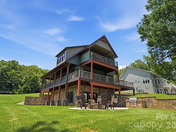 3rd image of 2234 Clyde Rd
