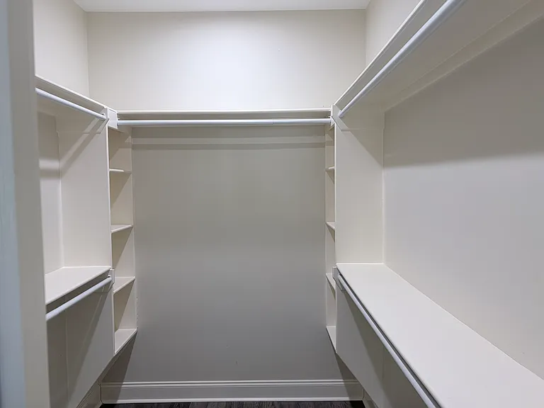 Primary's walk in closet