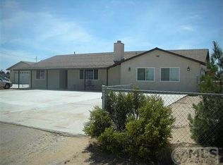 11456 8th St, Hesperia, CA 92345