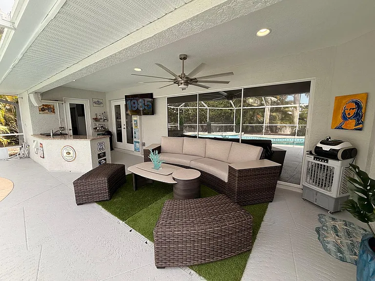 4238 Surfside Ct — Photo 48