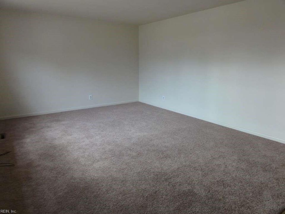 1st image of 915 Thornhill Dr