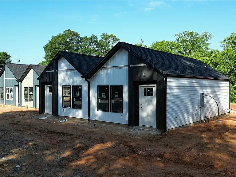422 W Reed St #B — Photo 1