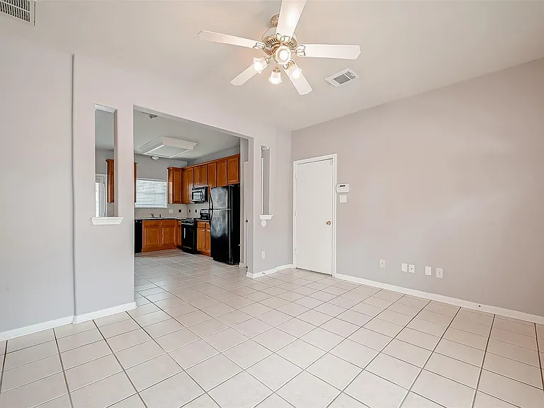 206 Sydnor St — Photo 5