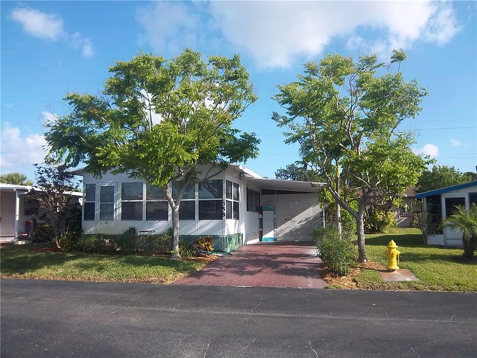1st image of 358 NE Tropicalia Ln