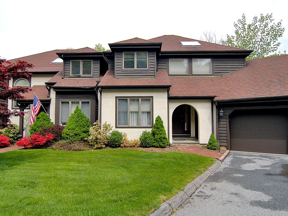 1st image of 37 Cotswold Dr